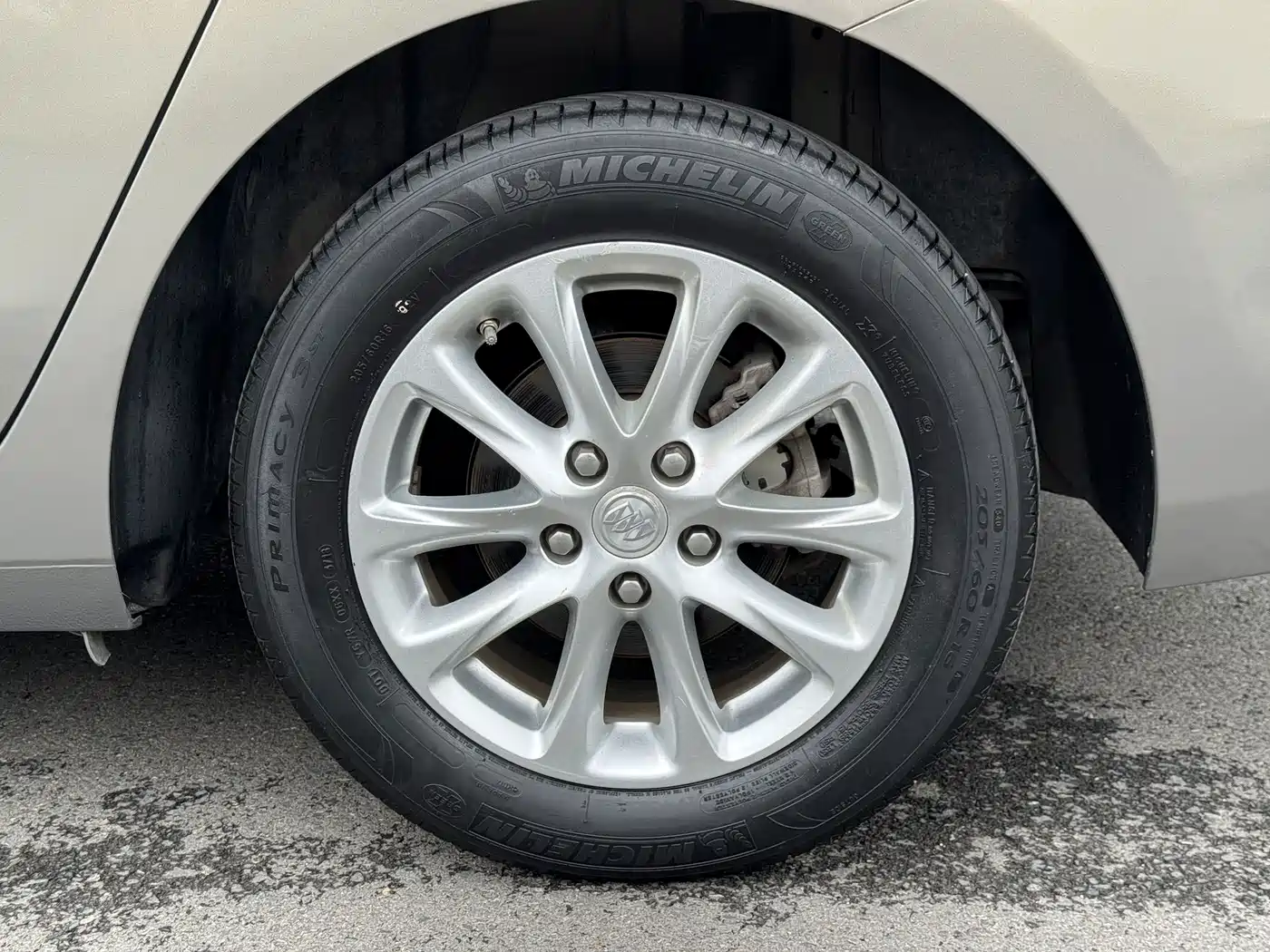 Фото 19 - Buick GL6