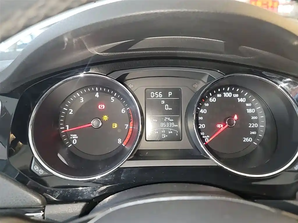 Volkswagen Sagitar 2018 1.6L Automatic Comfort фото 12