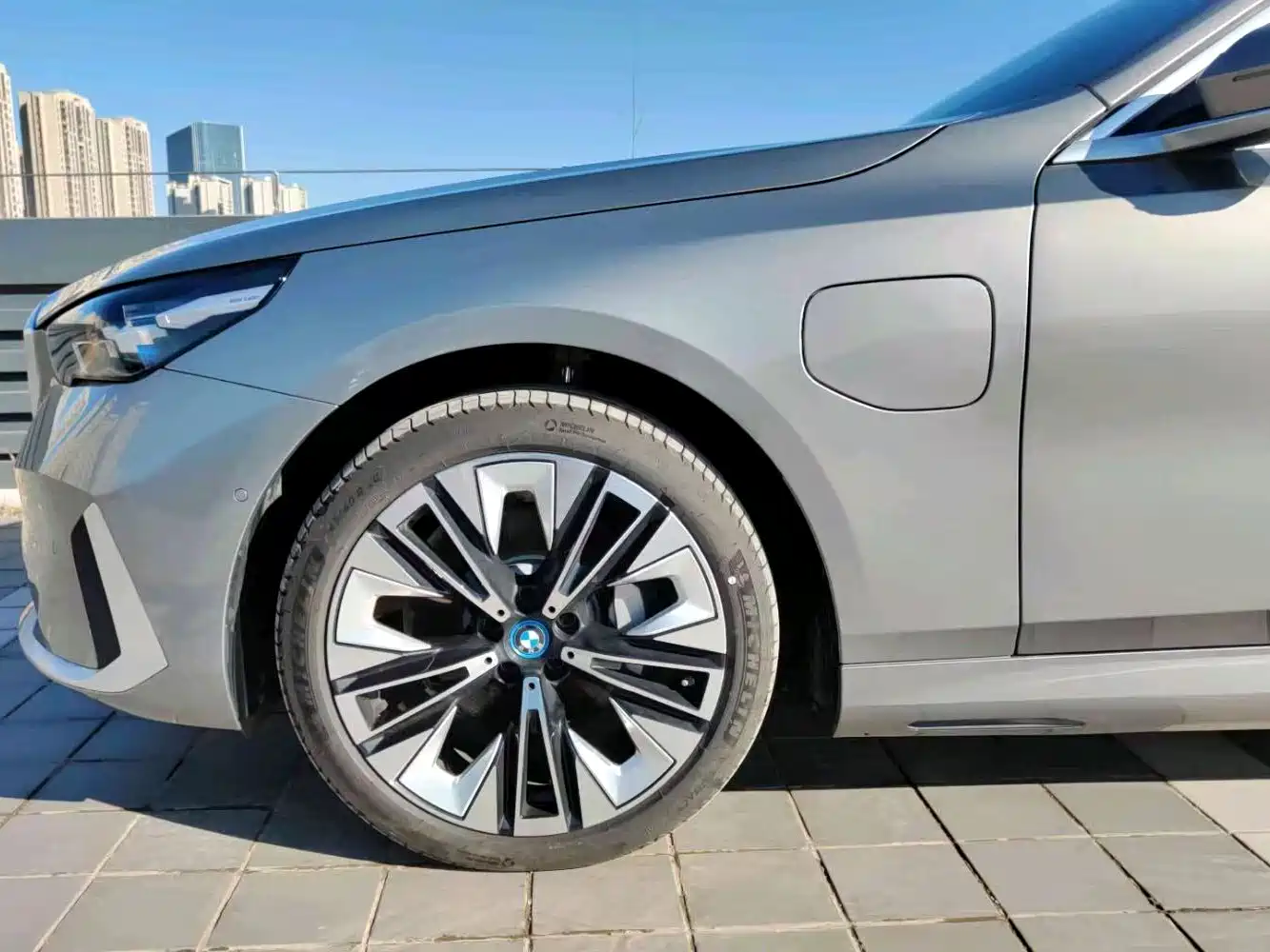 BMW i5 2024 eDrive 35L Premium Luxury Package фото 8