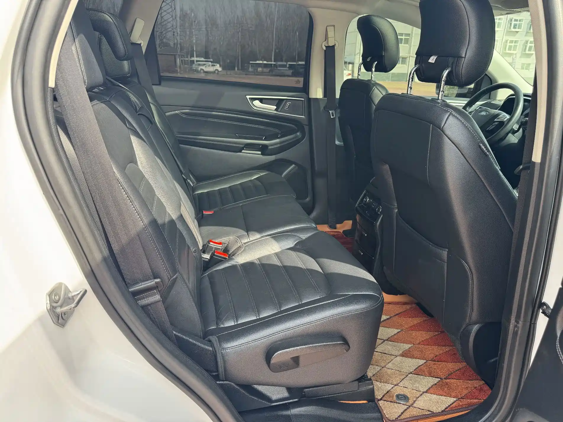 Фото 6 - Ford Edge