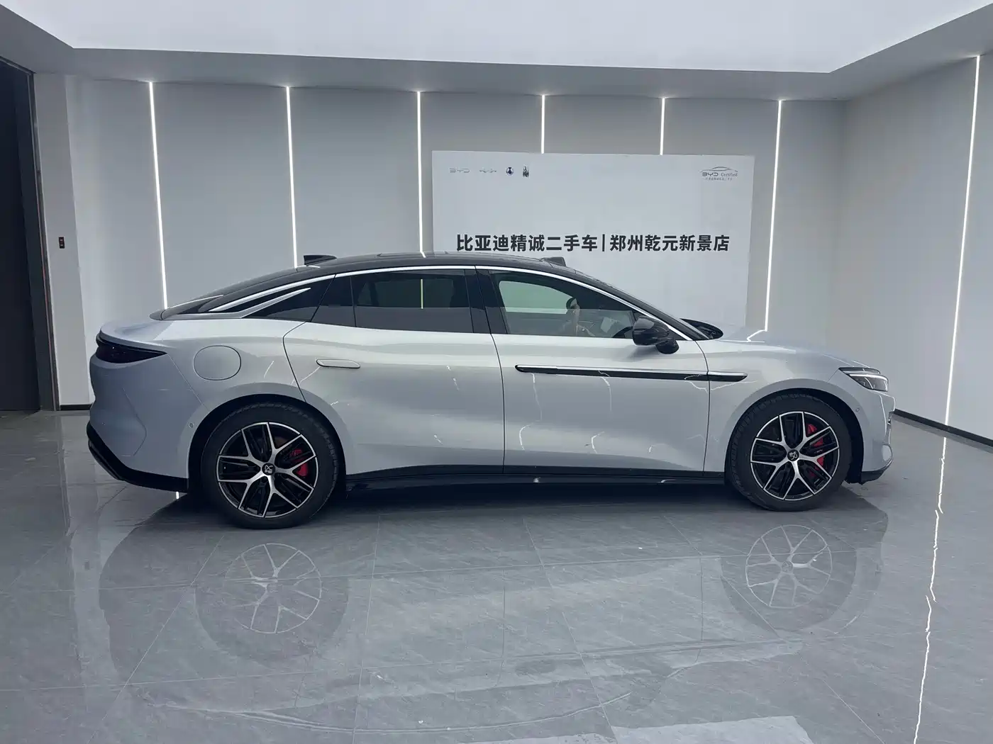 BYD Han L 2025 EV AWD LiDAR Flagship фото 2