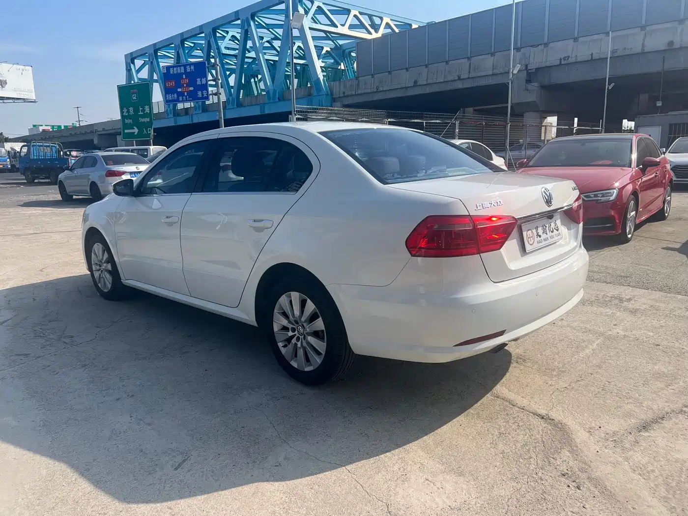 Volkswagen Lavida 2013 Classic 1.6L Automatic Trend Edition фото 9