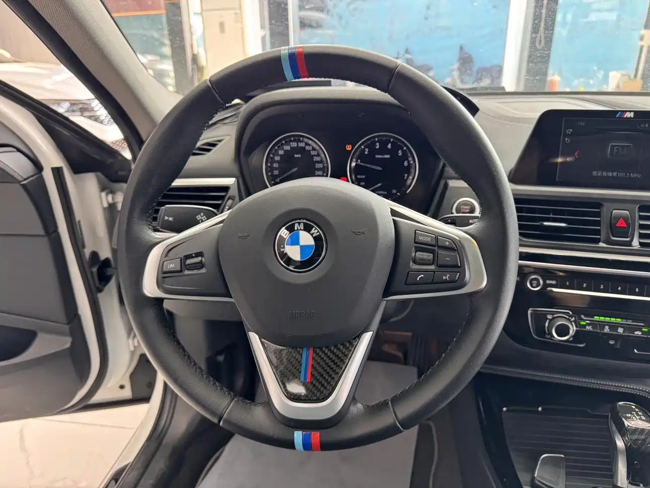 BMW 1 Series 2018 118i Sport Edition фото 18