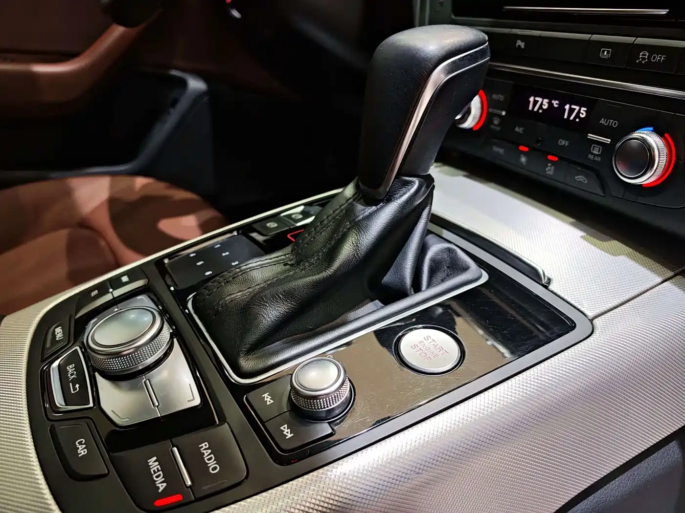 Audi A6L 2018 30th Anniversary 35 TFSI Sport фото 10