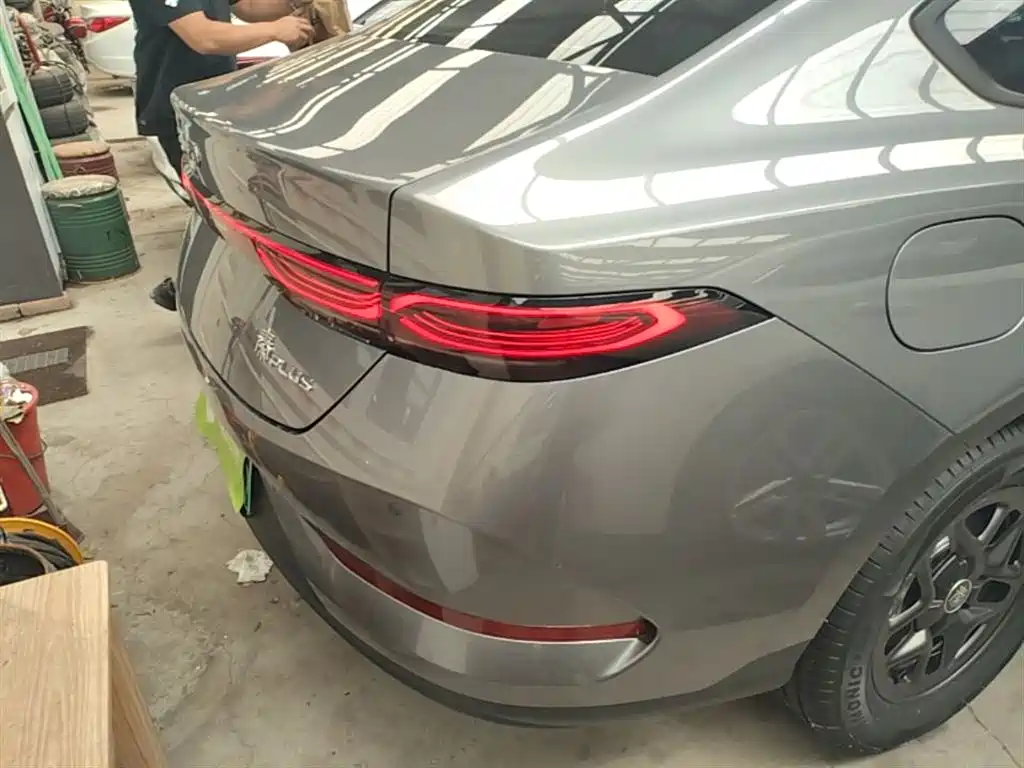 BYD Qin PLUS 2026 DM-i Smart Edition 128KM Progressive фото 8