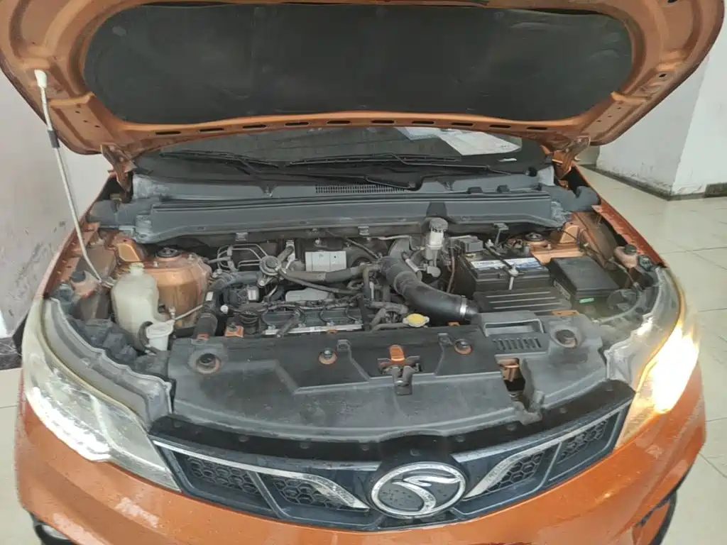Soueast DX3 2017 2016 1.5T CVT Premium