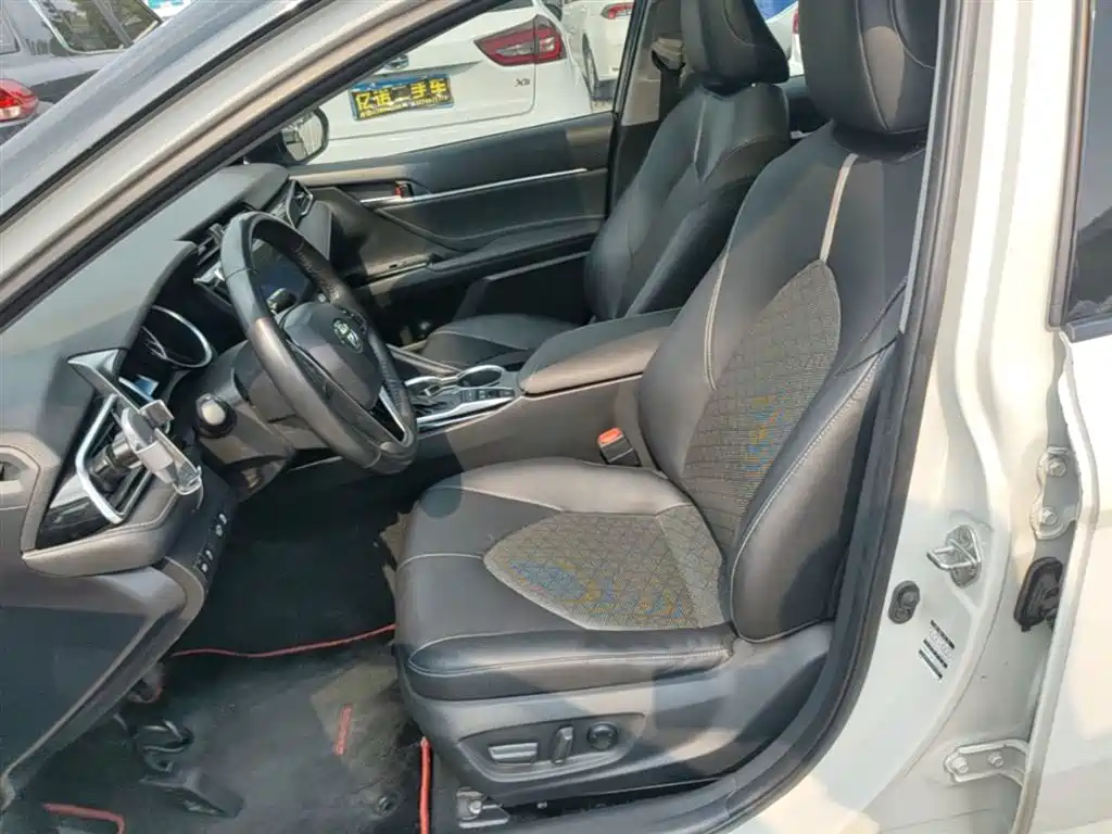 Toyota Camry 2019 Hybrid 2.5HS Trend Edition China VI фото 15