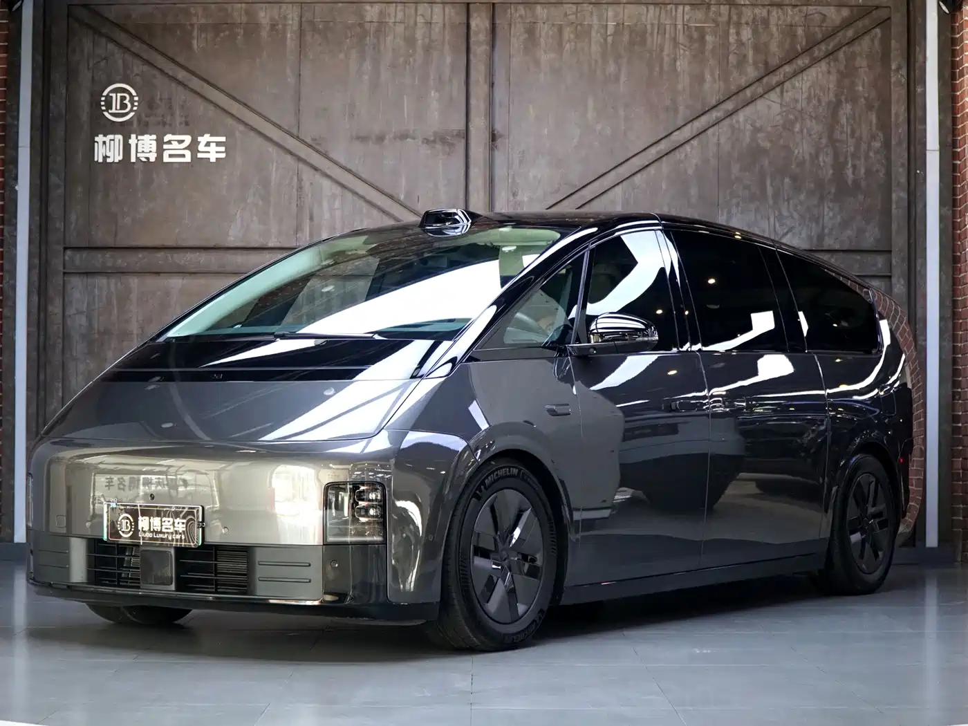 Li Auto MEGA 2024