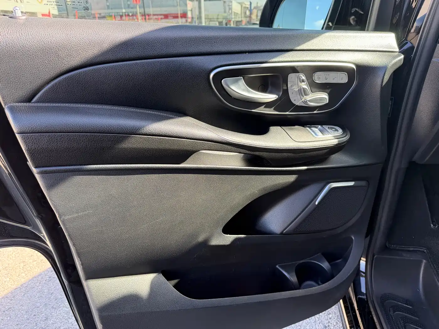 Mercedes-Benz V-Class 2018 V 260 Premium Edition China VI фото 10