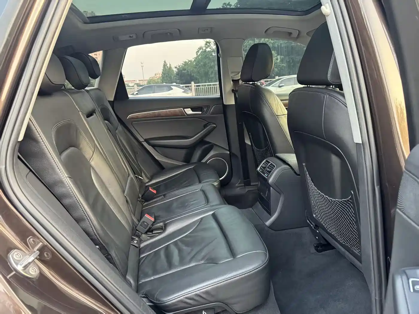 Audi Q5 2015 40 TFSI Technology фото 13