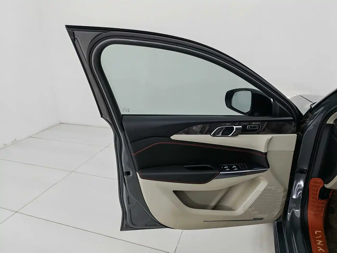 Lynk & Co 02 2018 Model 1.5T DCT 2WD Yao Pro Edition China V фото 7