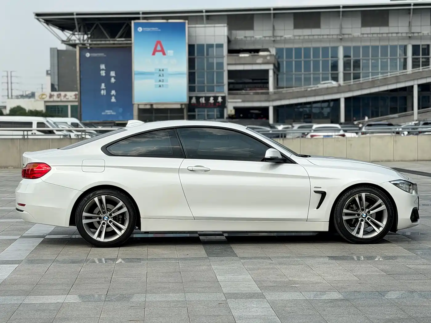 BMW 4 Series 2014 420i Design Package фото 7