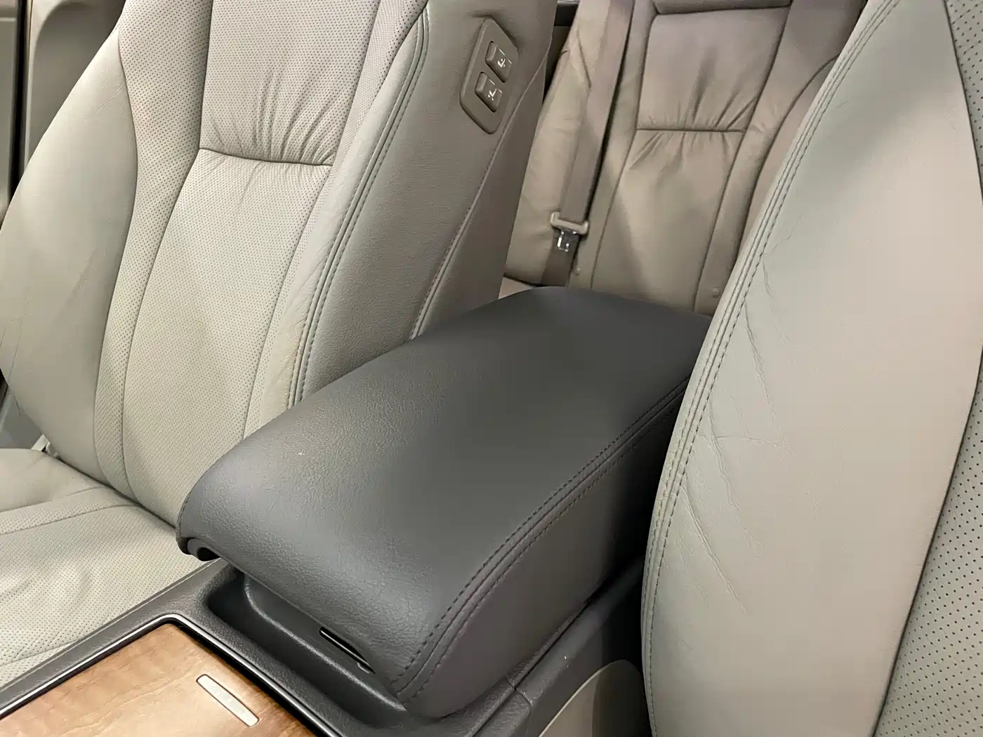 Toyota Camry 2009 Model 240G Luxury Edition фото 26