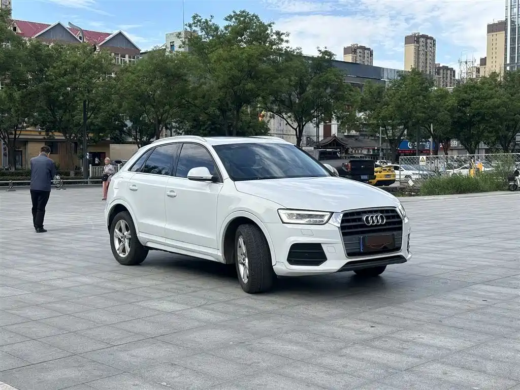 Audi Q3 2018 30th Anniversary Edition 30 TFSI Standard фото 3