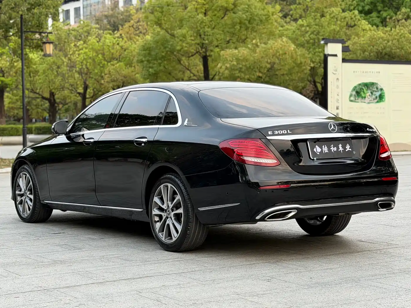 Mercedes-Benz E-Class 2018 Facelift E 200 L 4MATIC фото 23