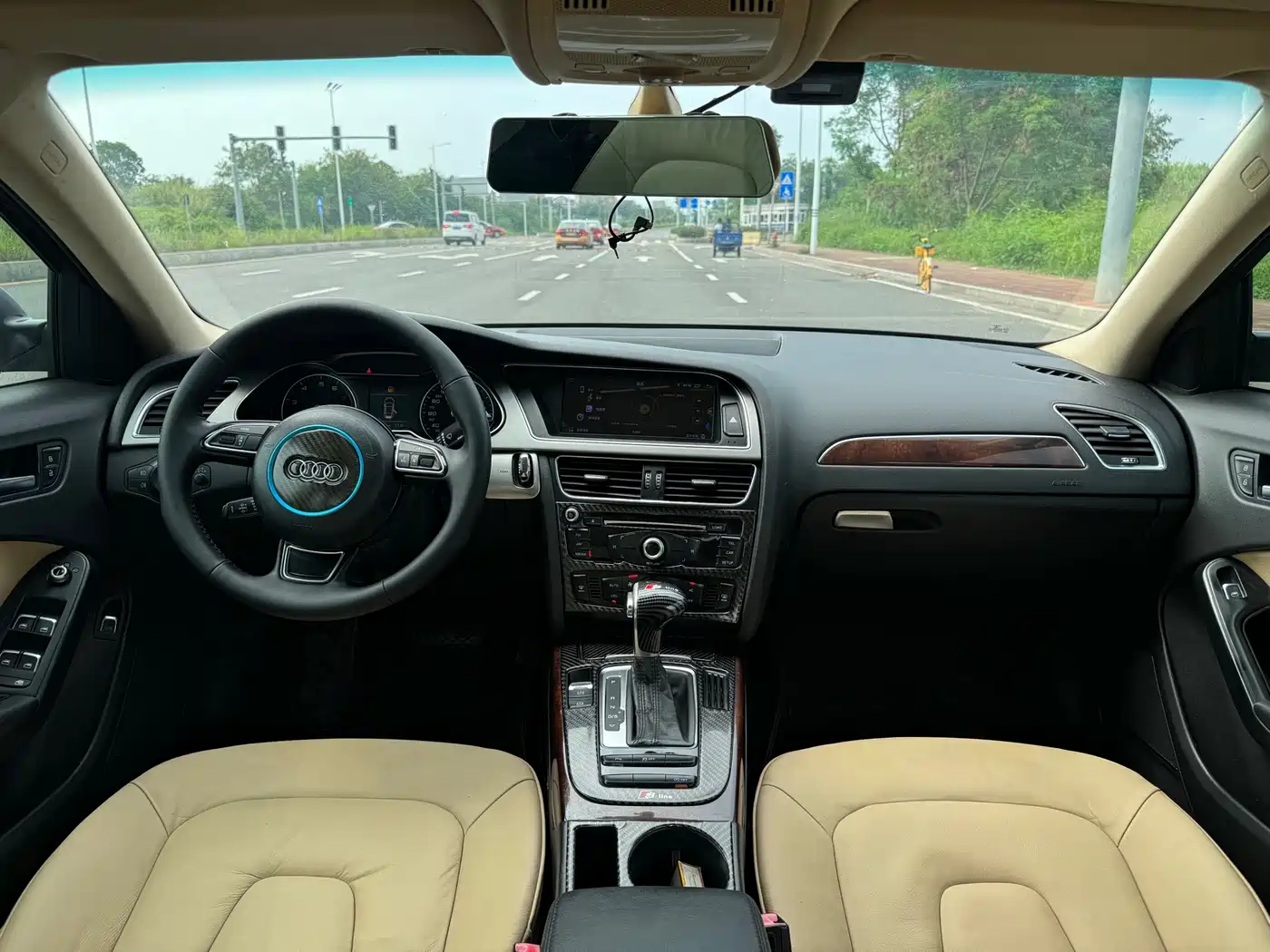 Audi A4L 2013 35 TFSI Automatic Standard фото 4