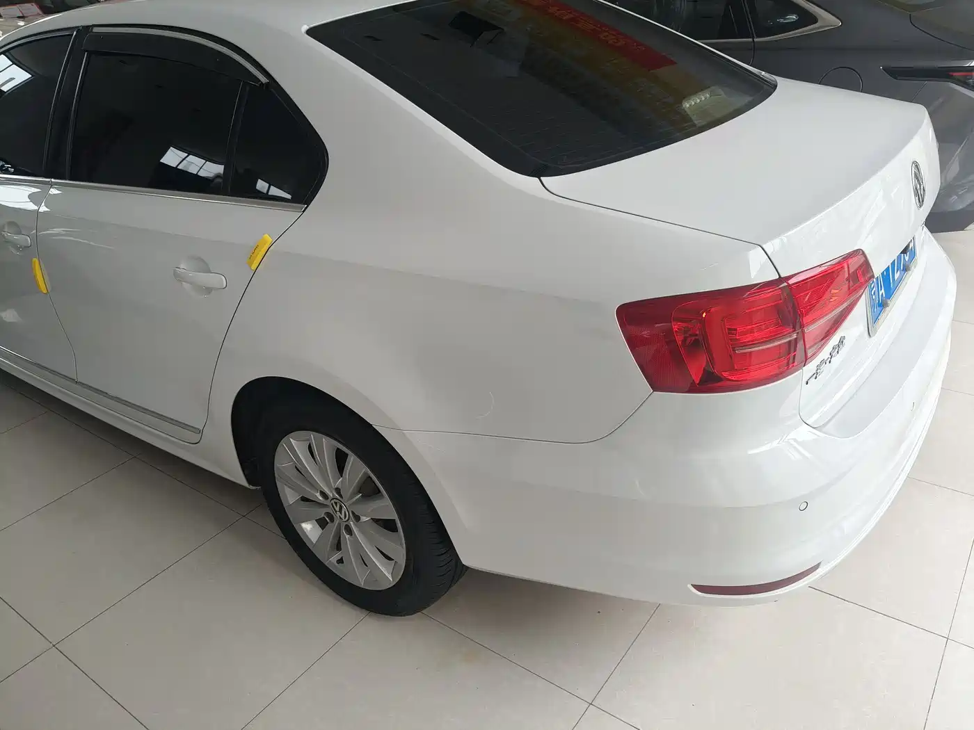 Volkswagen Sagitar 2015 230TSI Automatic Comfort фото 10