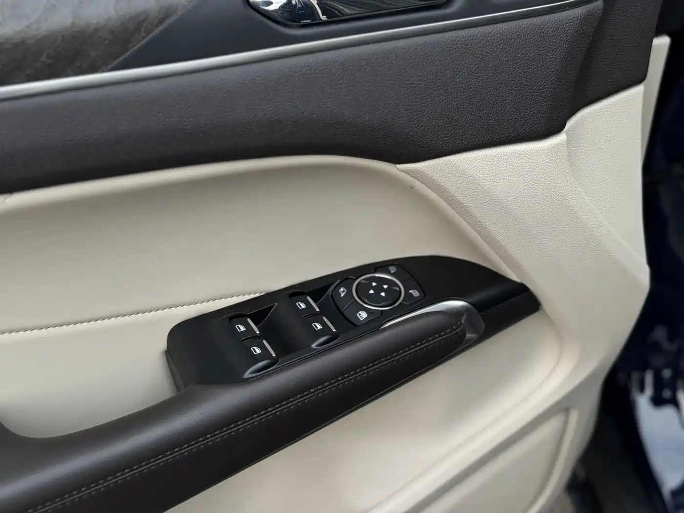 Lincoln MKC 2020 2019 2.0T 4WD Premium Elegance Edition China VI