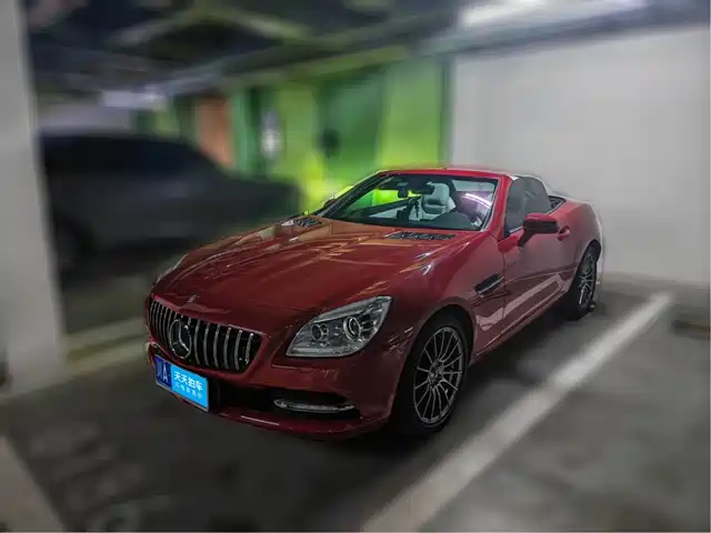 Mercedes-Benz SLK-Class 2011 SLK 200 Fashion — фото 1