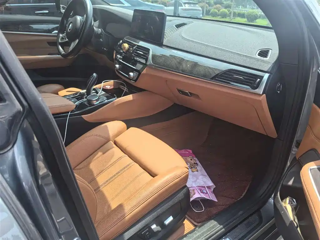 BMW 6 Series GT 2022 Model 630i M Sport Package фото 6