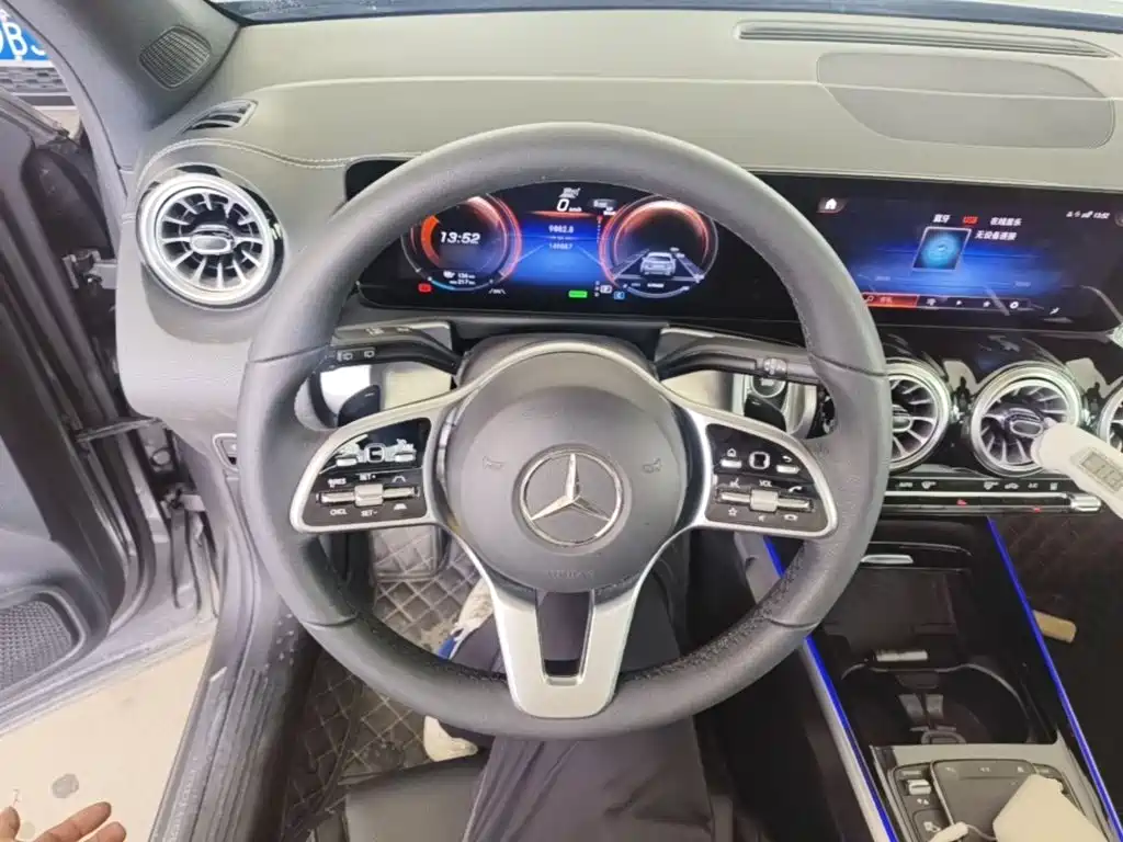 Mercedes-Benz EQB 2024 2023 EQB 260