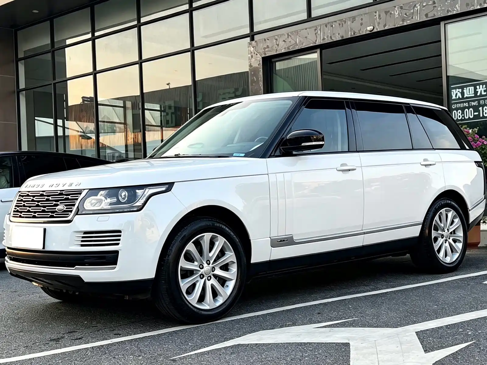 Фото 1 - Land Rover Range Rover