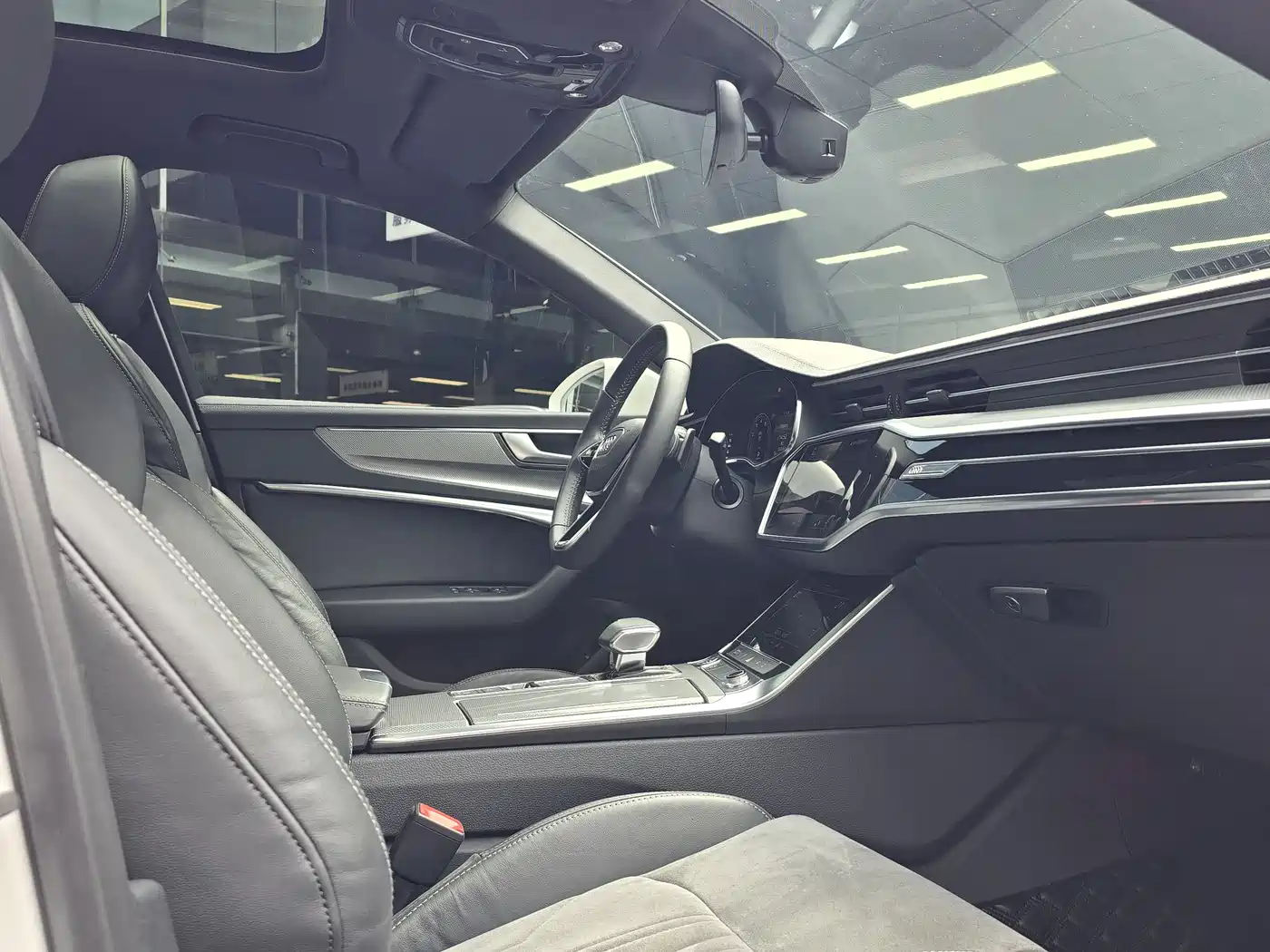 Audi A6L 2019 40 TFSI Luxury Dynamic фото 9