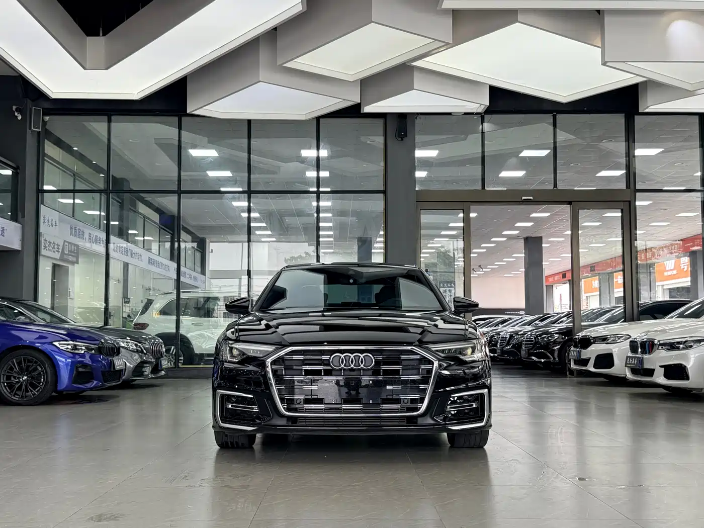 Audi A6L 2021 45 TFSI Exclusive Sport фото 2