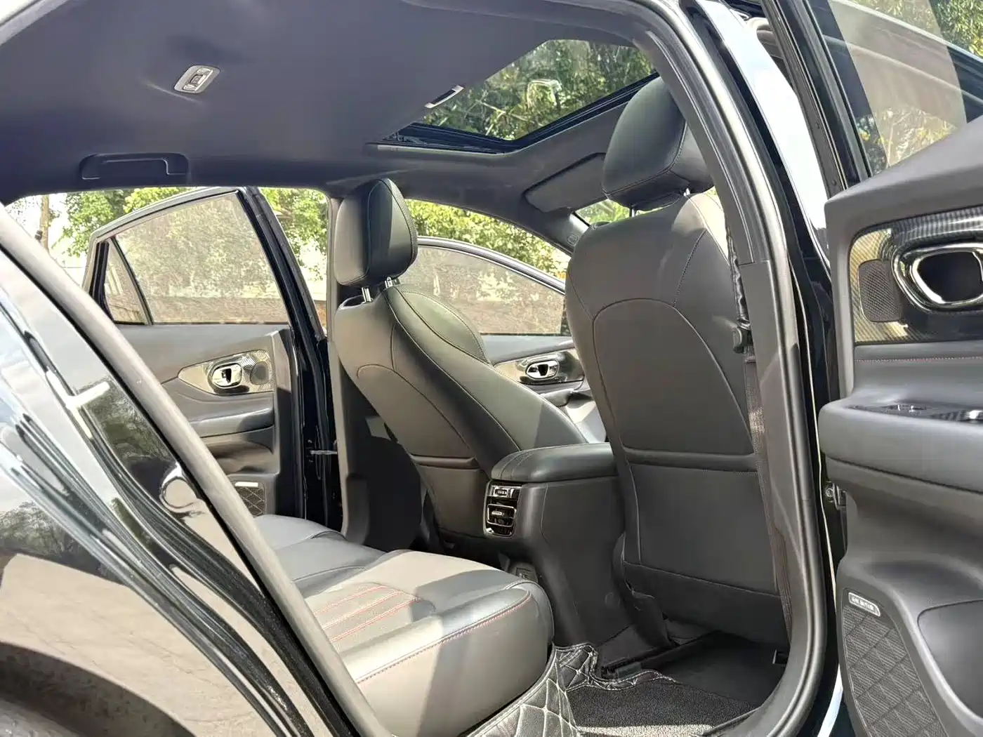 GAC Trumpchi Trumpchi Emkoo 2021 270T DCT J15 Edition фото 7