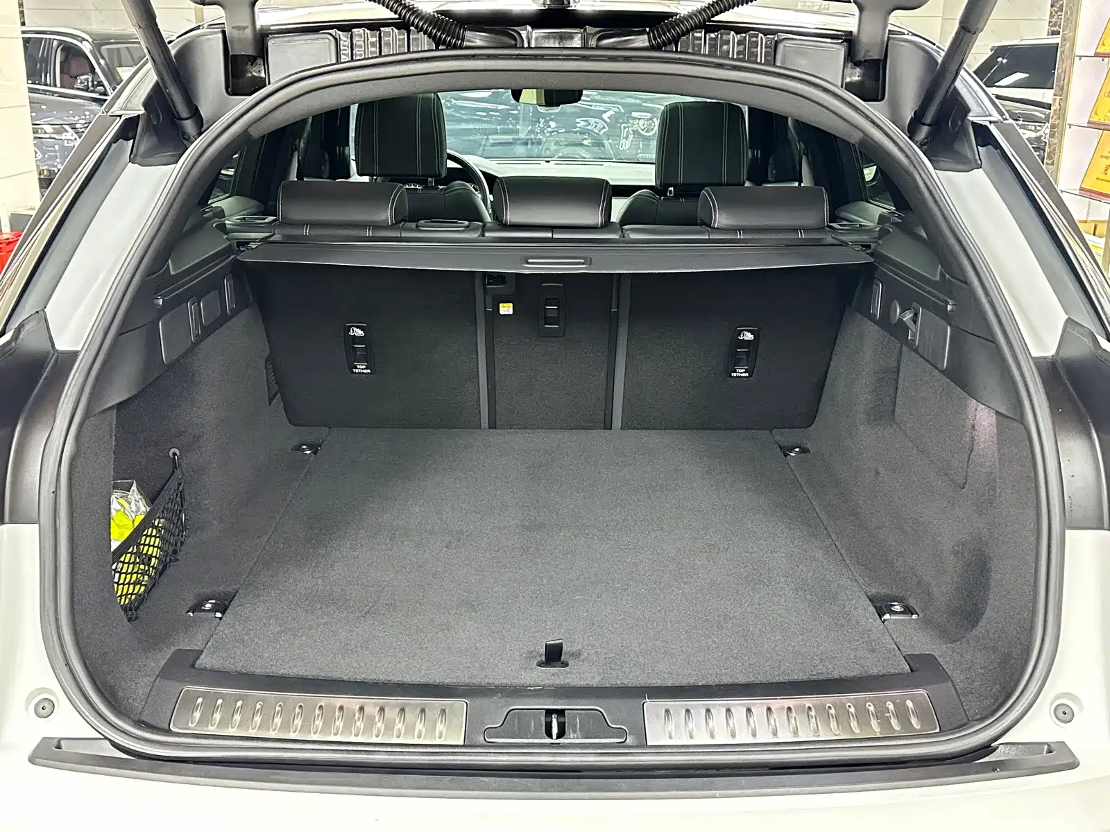 Фото 23 - Land Rover Range Rover Velar