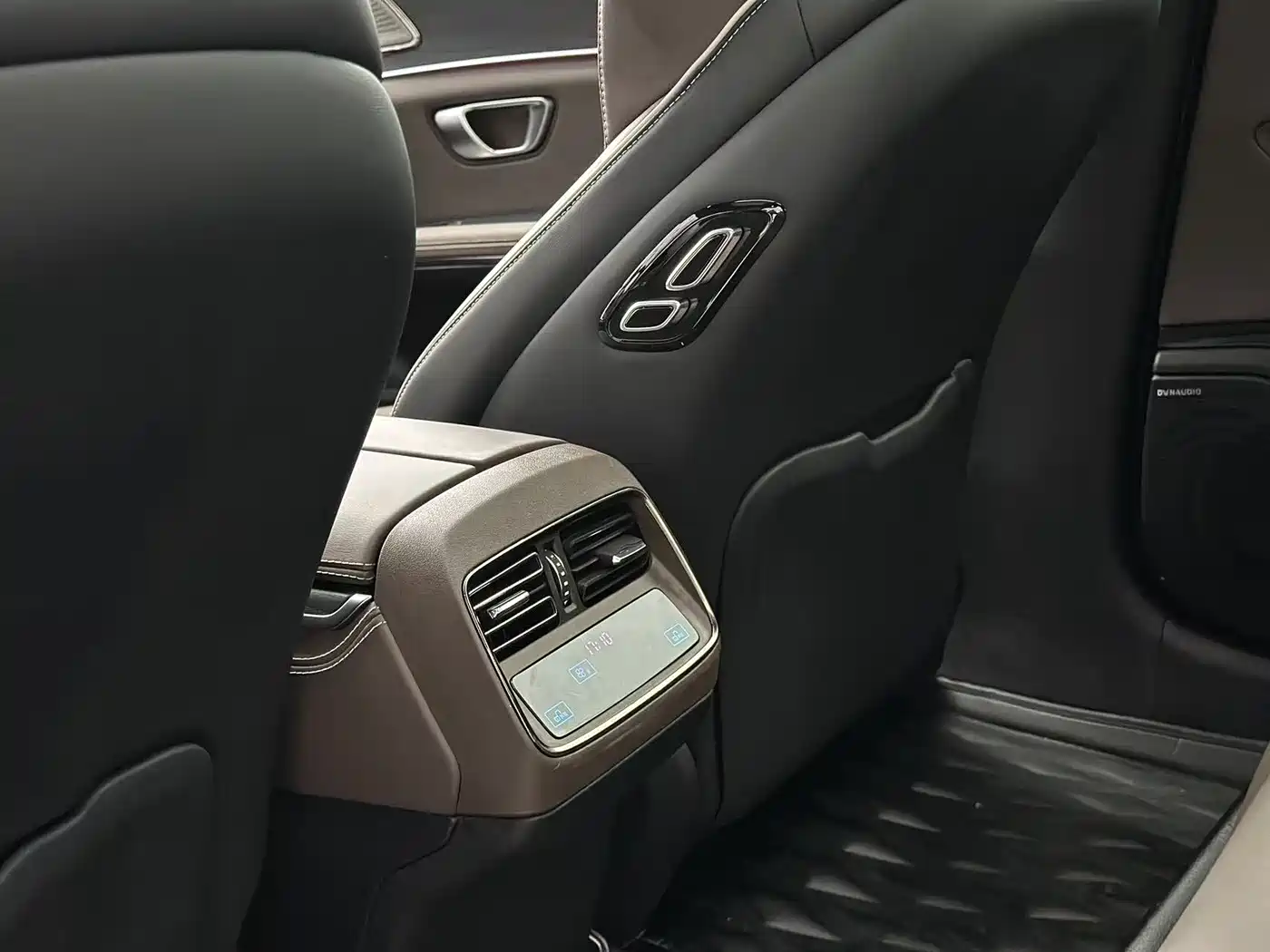 BYD Han 2022 DM-i 121KM Premium Edition фото 7