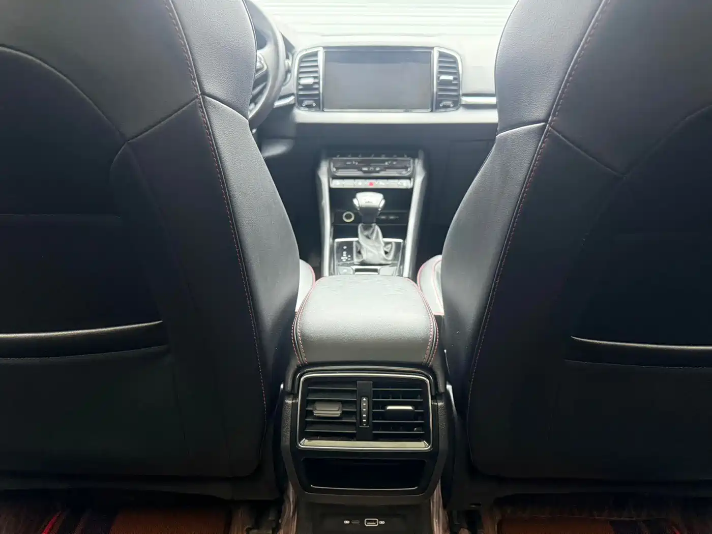 Škoda Karoq 2022 TSI280 Premium Edition фото 18