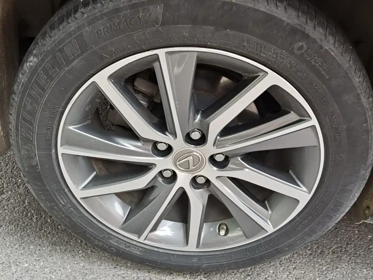 Lexus ES 2015 300h Comfort Edition фото 15