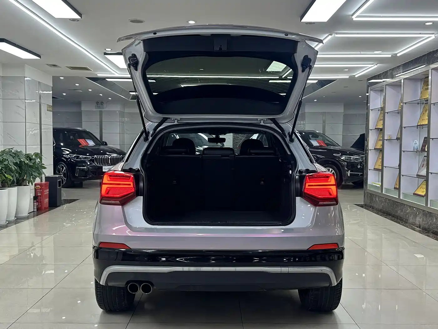 Audi Q2L 2018 35 TFSI Launch Exclusive Edition China VI фото 7