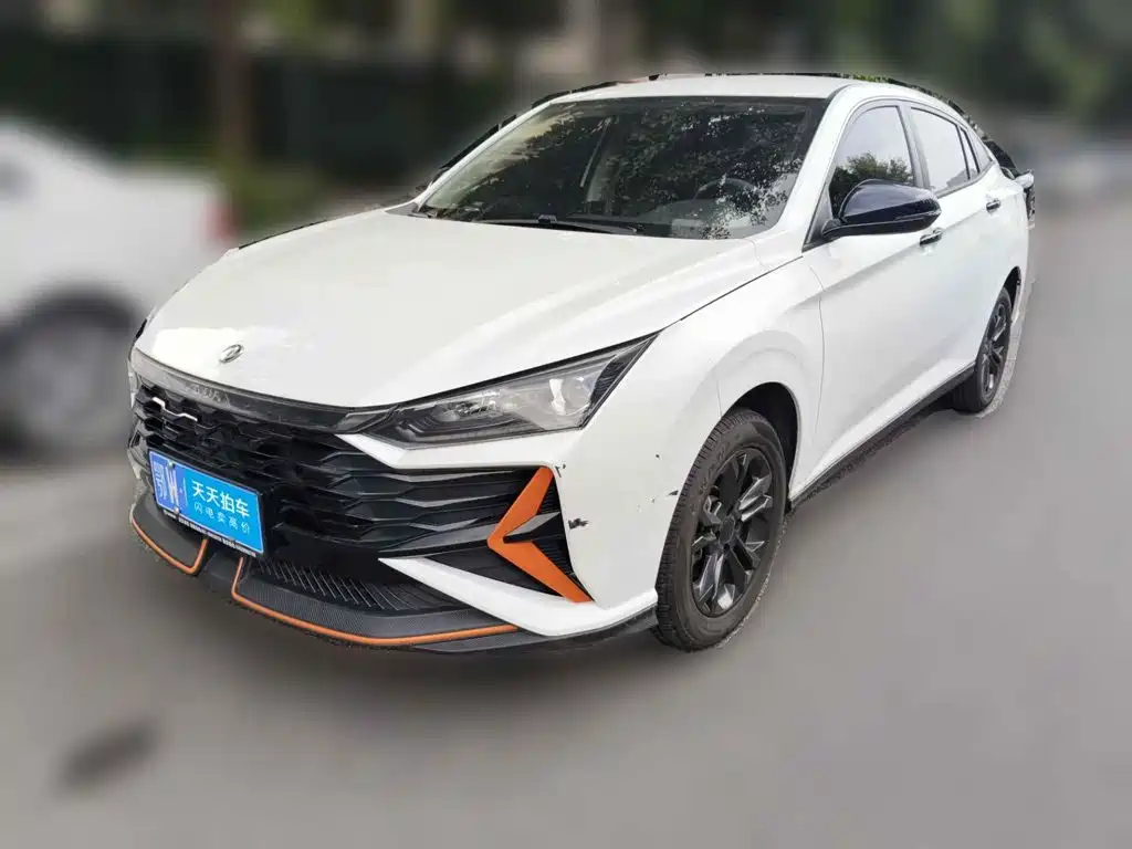 Фото 1 - Dongfeng Aeolus Yixuan