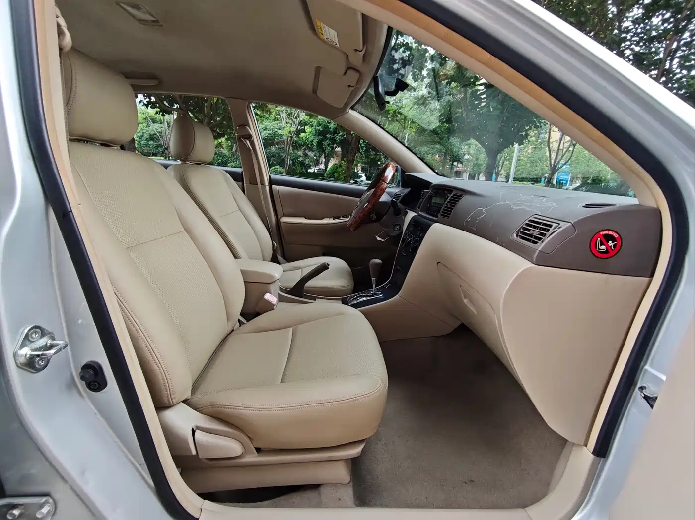 Toyota Corolla 2010 1.6L Automatic Classic Edition фото 9