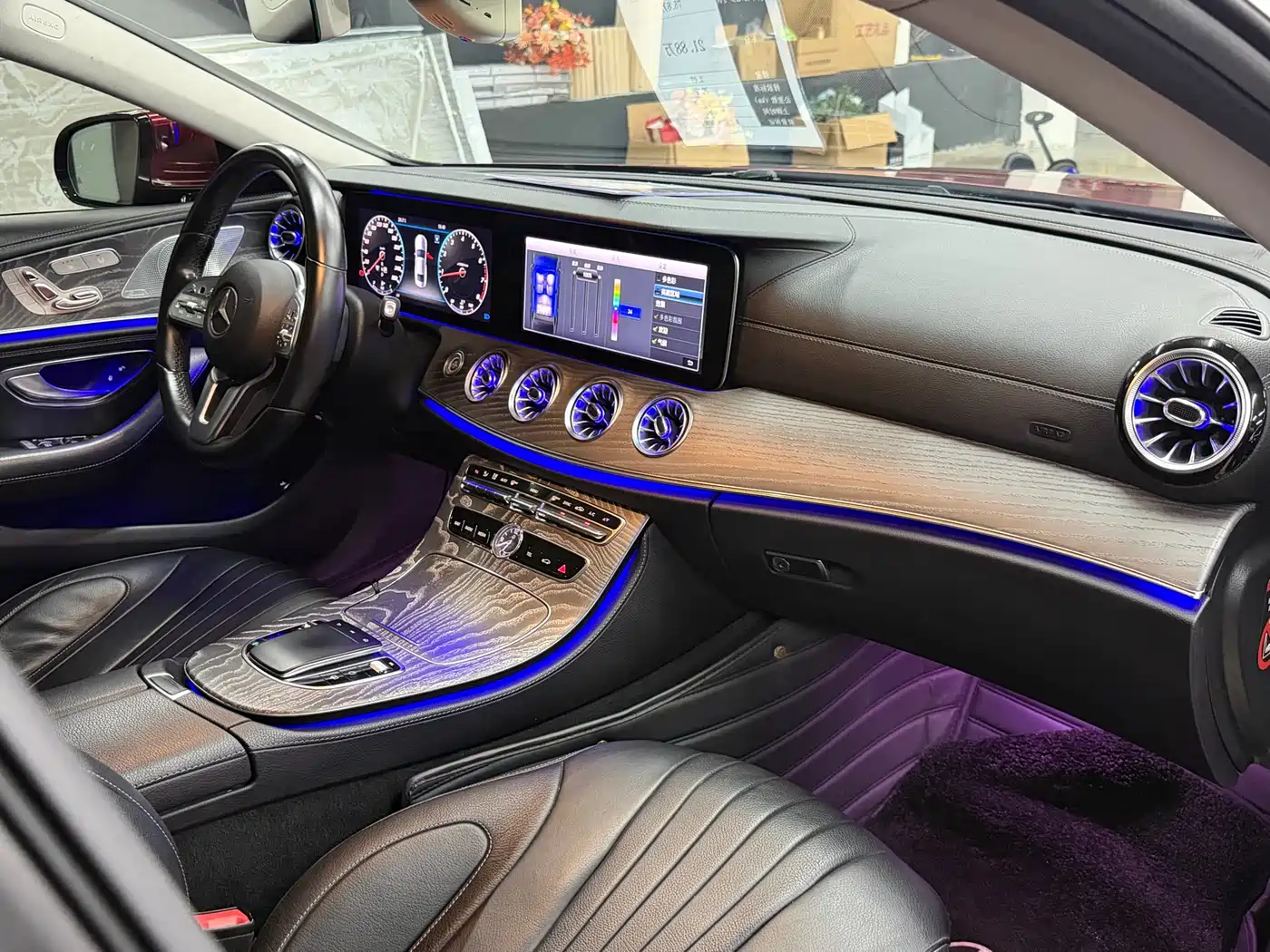 Mercedes-Benz CLS 2018 CLS 300 Luxury фото 6
