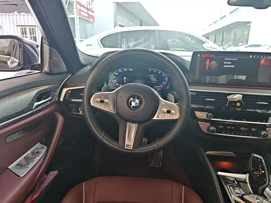 BMW 5 Series 2022 Model Second Facelift 530Li Leading M Sport Package фото 11