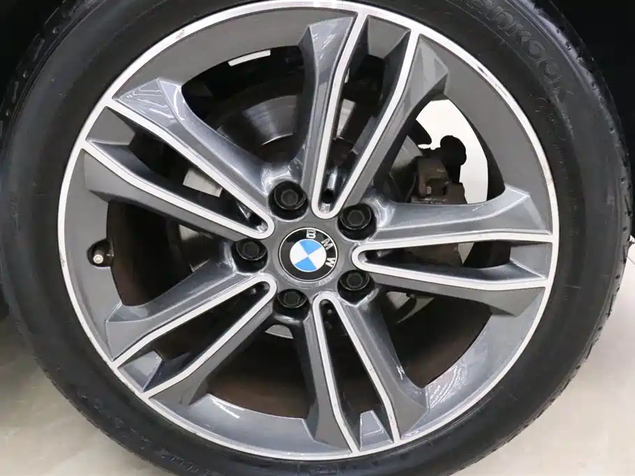 BMW 1 Series 2019 118i Fashion Edition фото 16