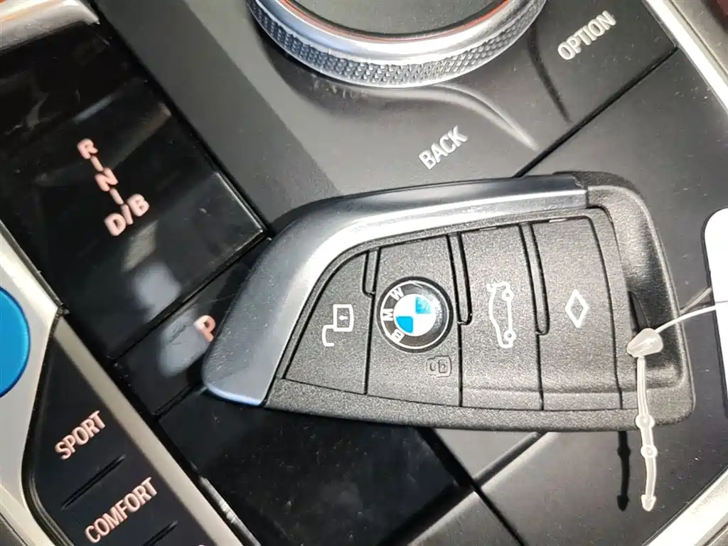 BMW i3 2025 eDrive 35 L фото 9