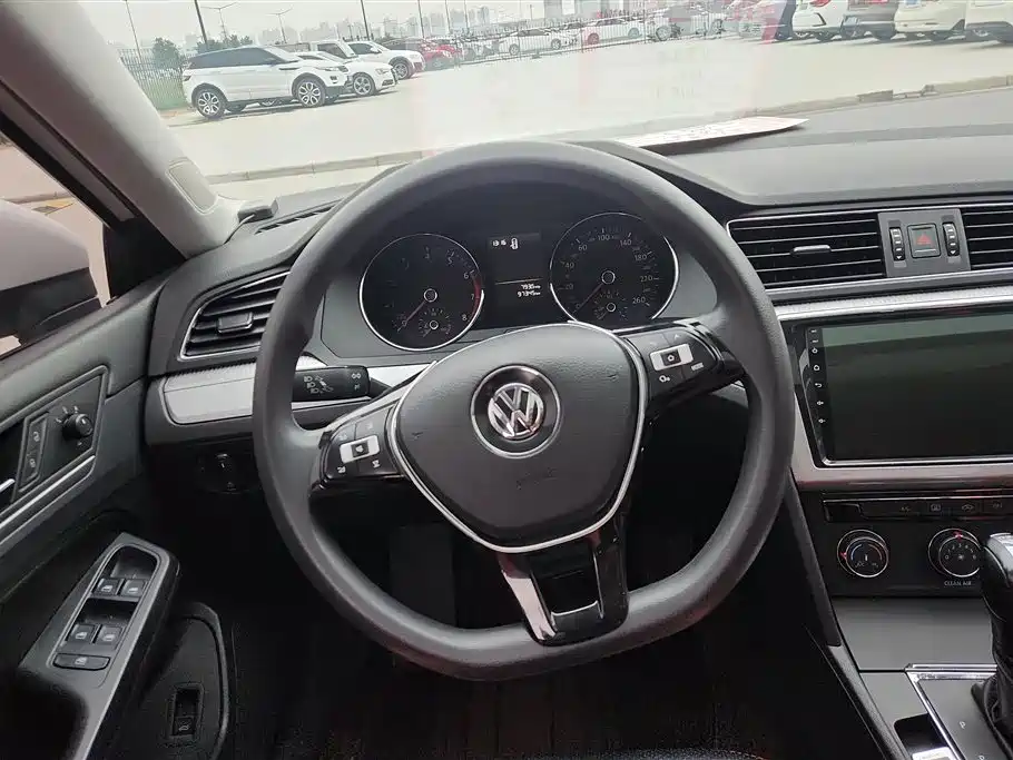 Volkswagen Lamando 2018 230TSI DSG Trend Edition фото 15
