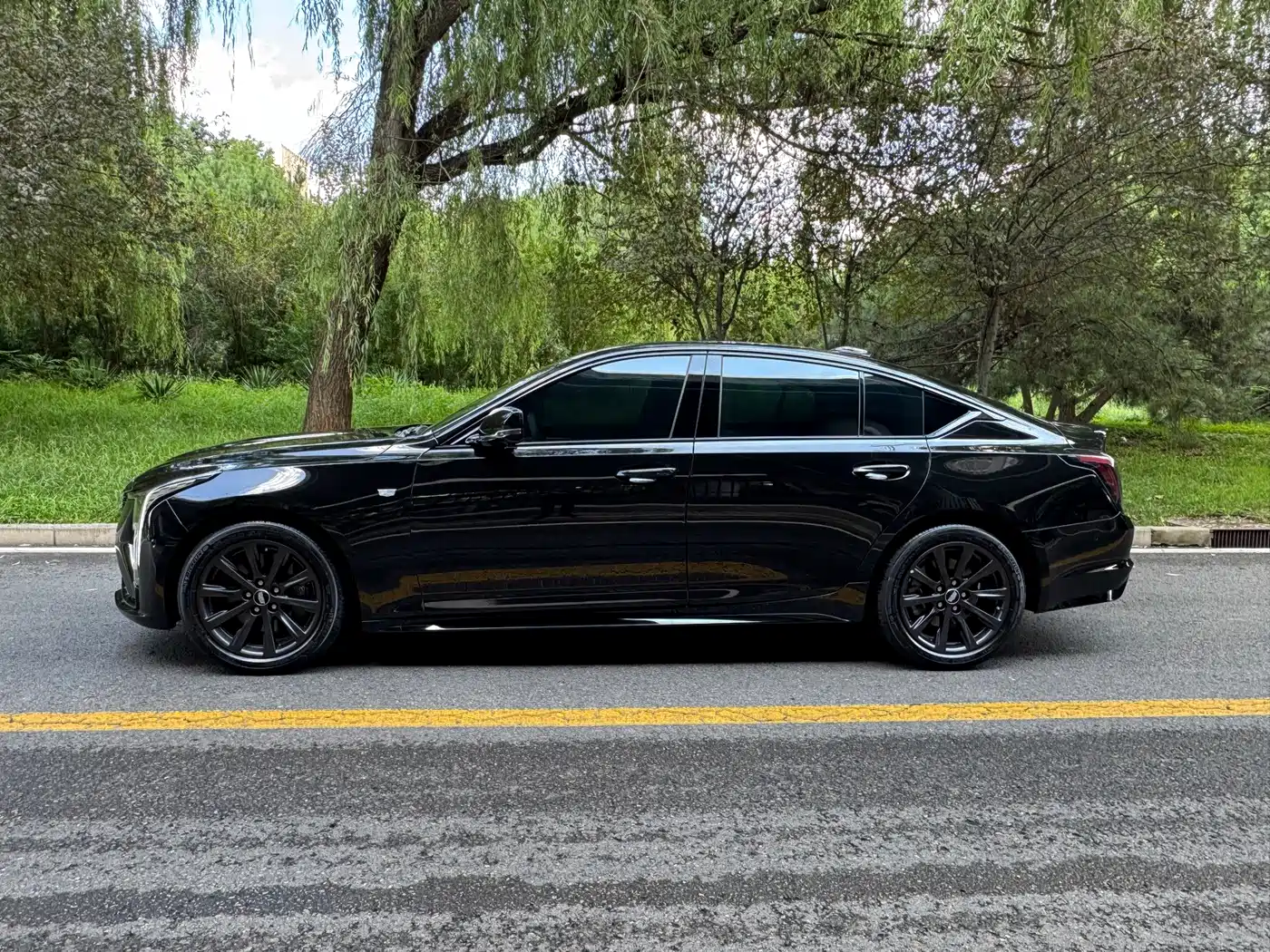 Cadillac CT5 2026 2025 Model 28T Track Performance Edition