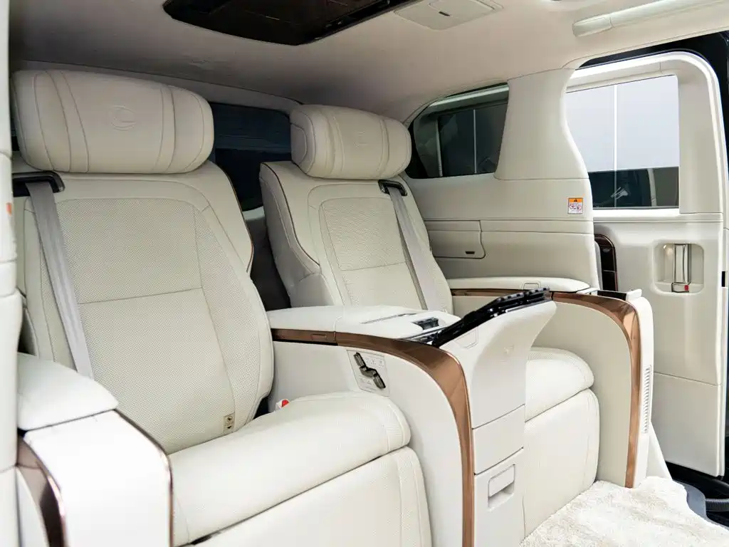 Lexus LM 2026 2025 Model 500h Four-Seater Imperial Edition