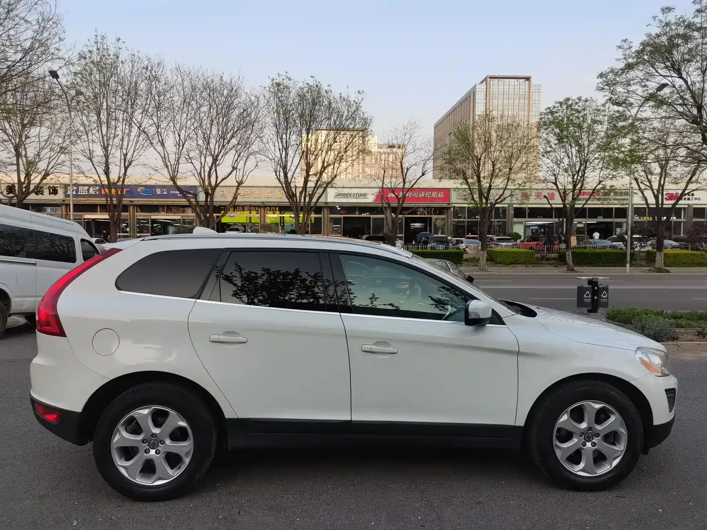 Volvo XC60 (Import) 2011 2012 T5 Elegance Edition