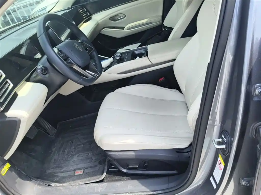BYD Qin L 2024 DM-i 80KM Superior фото 15