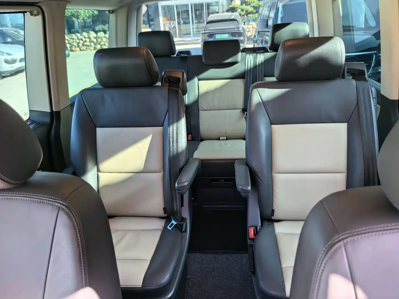 Volkswagen Multivan 2014 2.0TSI AWD Executive фото 9