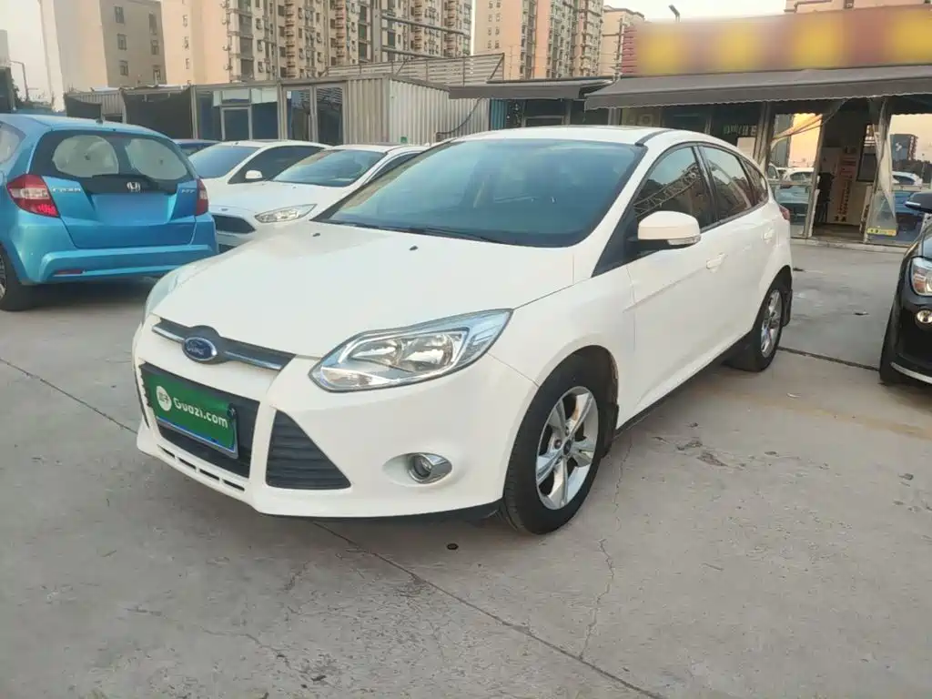 Фото 1 - Ford Focus
