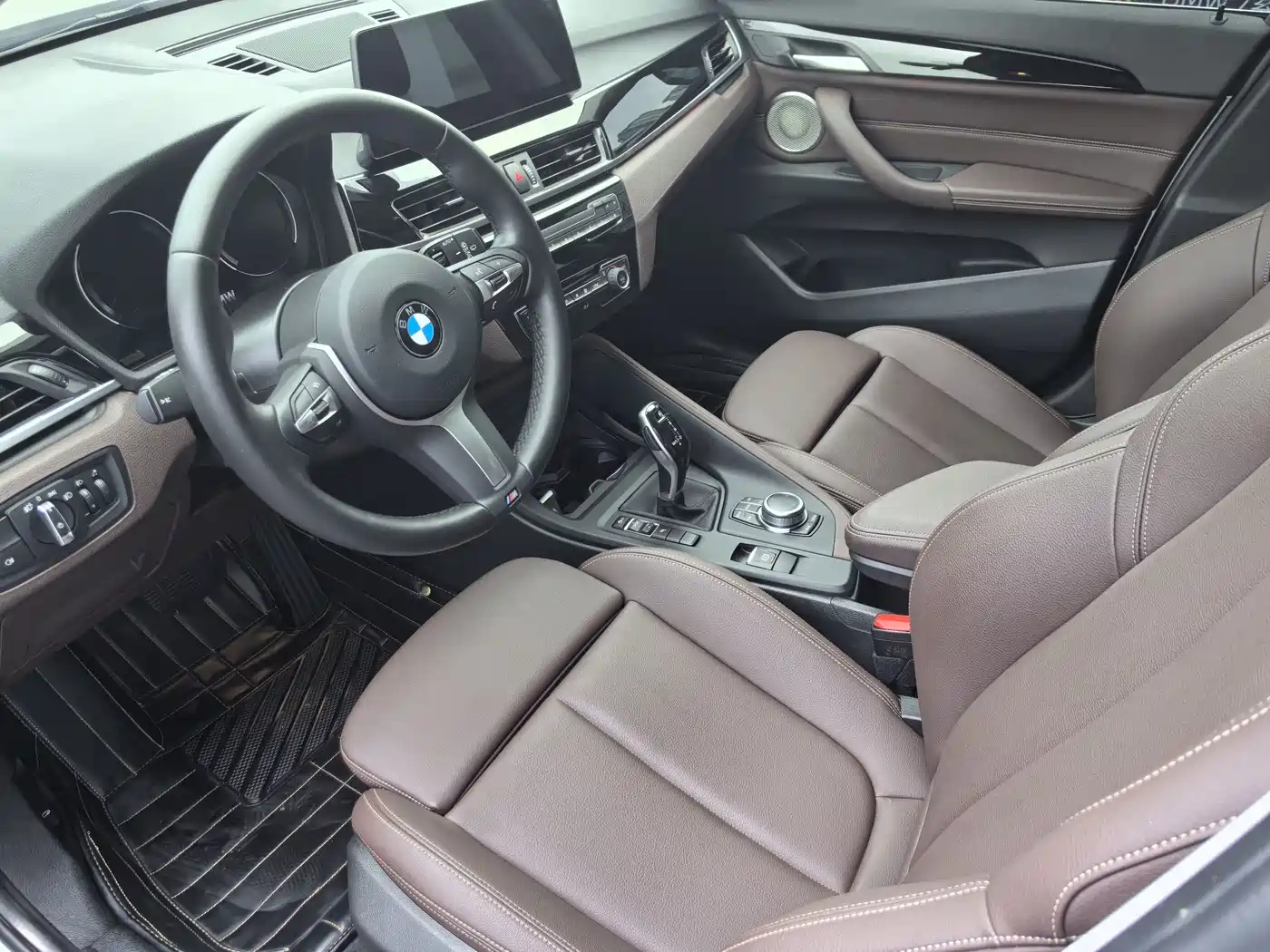 BMW X1 2022 sDrive25Li Leading фото 6