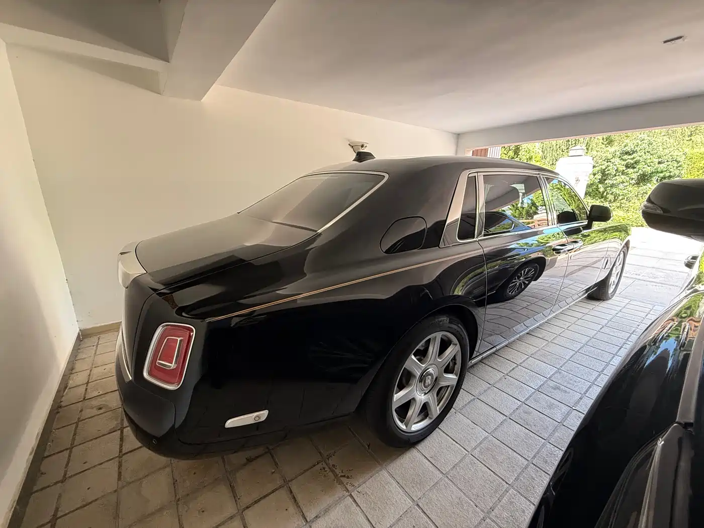 ROLLS-ROYCE PHANTOM