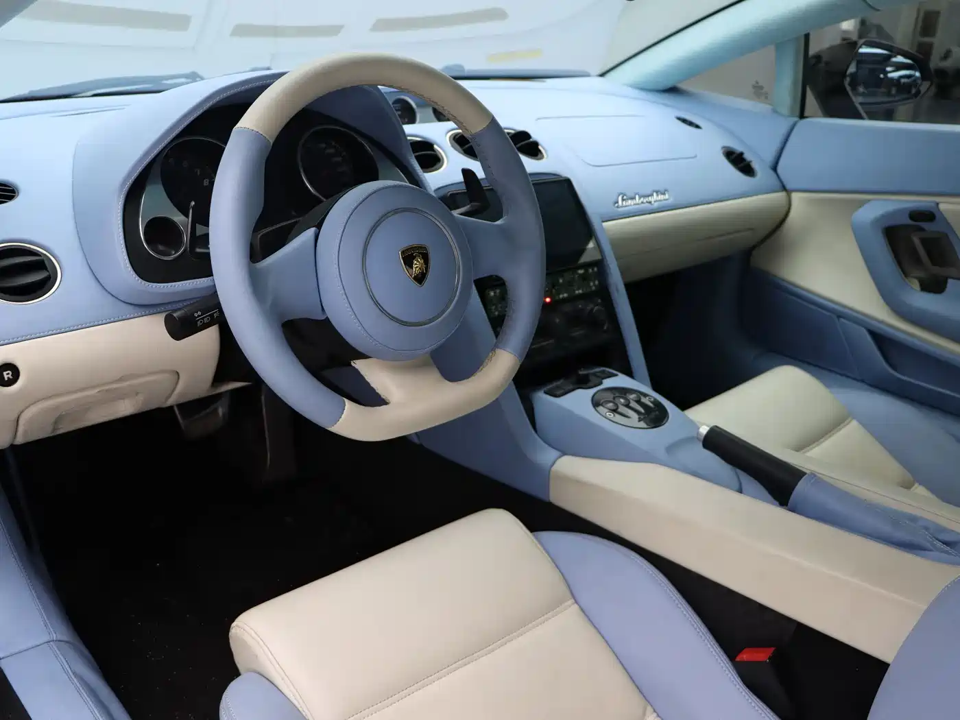 Lamborghini Gallardo 2012 LP 560-4 Gold Edition фото 16